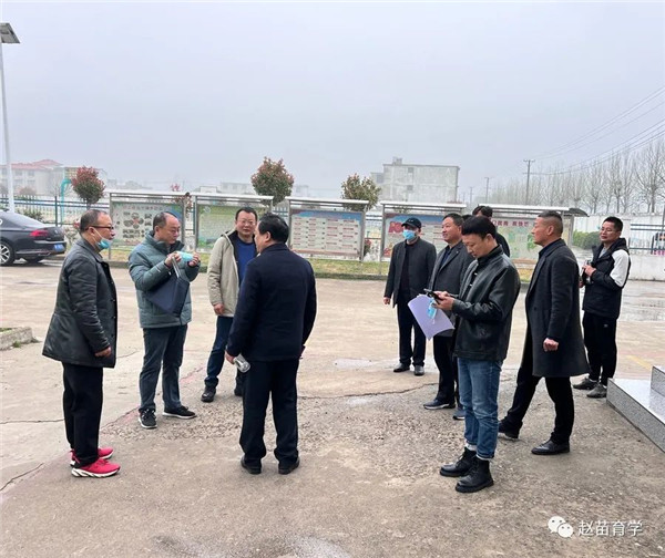 阜阳市教育局到颍上县五十铺乡赵苗小学开展智慧课堂应用
