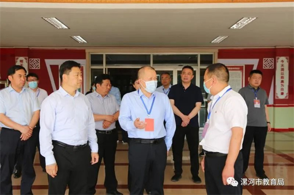 省教育厅巡视组莅漯巡视高考工作贾宏宇陪同