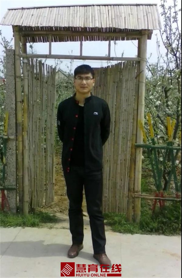 文学作品 刘国涛:点燃梦想的手