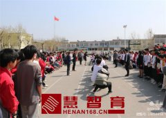 西严店中心学校2022年春季拔河比赛