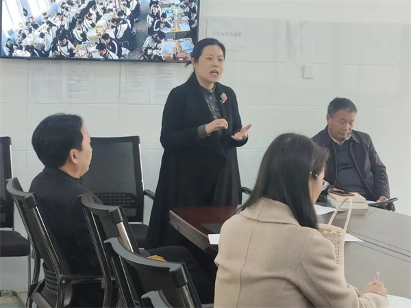 驻马店实验高中到驻马店市第二高级中学观摩交流高效课堂