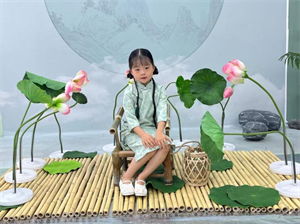 怕黑的小萤火虫