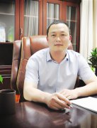 蓝湖生色 紫山揽翠 风景这边好 集贤育英 砥砺奋进 迈进新时代