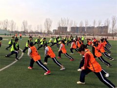 安阳市龙安区北田中学组织九年级学生进行体育模拟测试