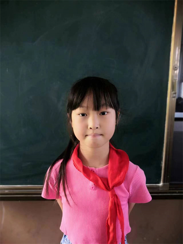 发生在森林的故事正阳县第二小学五二  王怡然