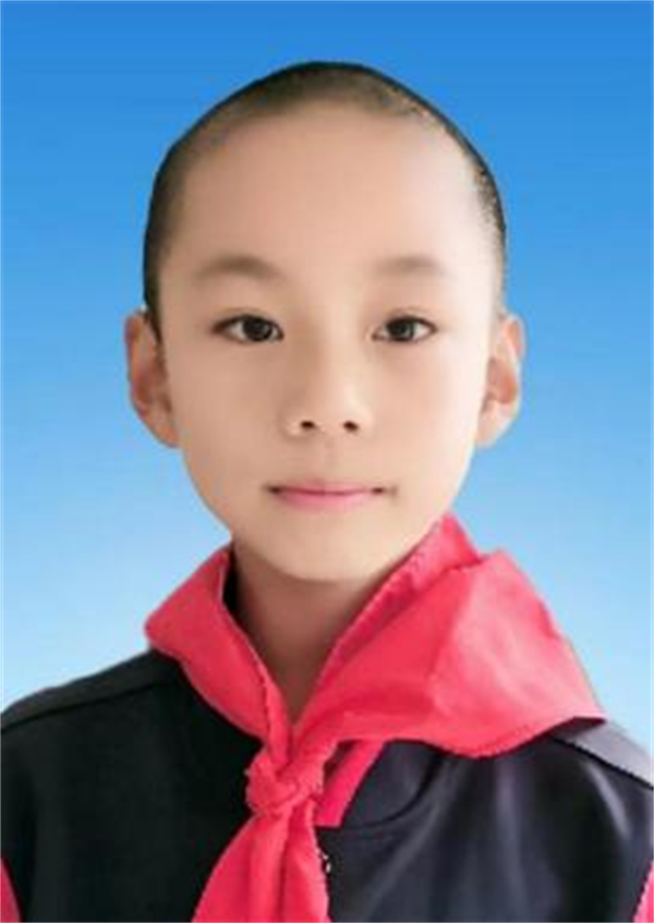 金秋的阳光正阳县第三小学 三（3）班  田之丞