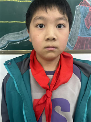 张艺川图片1